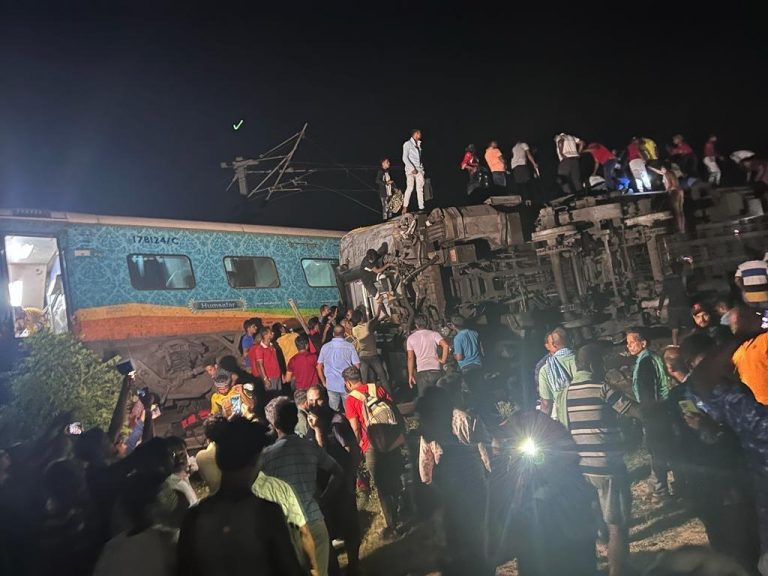 ’’ஒடிசாவில் 14 ஆண்டுகளுக்கு பிறகு அதே வெள்ளிக்கிழமை கோர ரெயில் விபத்து..!’’ தொடரும் ரெயில் பலிகள்