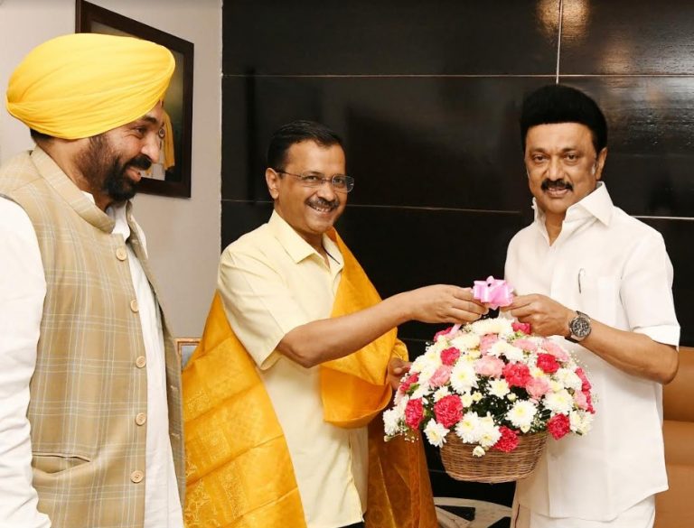 ’’மக்களால் தேர்ந்தெடுக்கப்பட்ட டெல்லி அரசை செயல்பட விடாமல் மத்திய அரசு தடுத்து வருகிறது..!’’ முதலமைச்சர் மு.க.ஸ்டாலின்