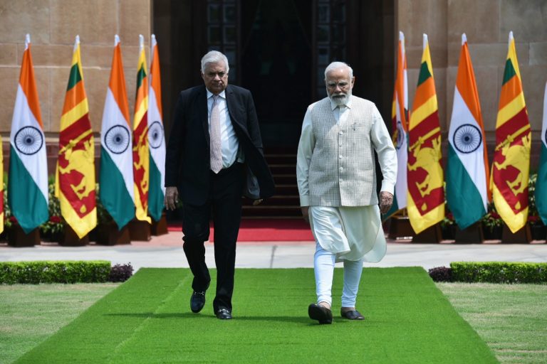 மீனவர்கள் விவகாரத்தில் மனிதாபிமான அடிப்படையிலும் கருணையுடனும் அணுகுதல்..! அதிபர் ரணில்- பிரதமர் மோடி உடன்பாடு