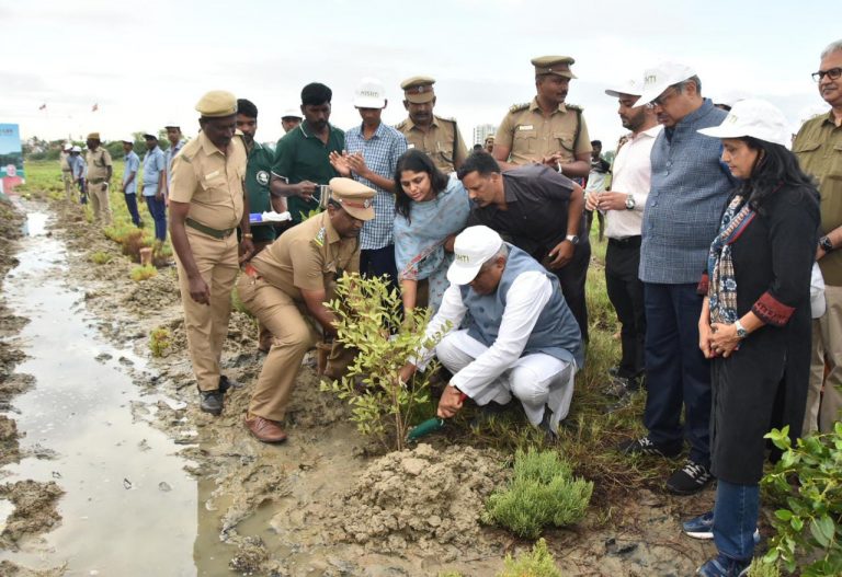 ’’கோவளத்தில் சதுப்புநில காடு வளர்ப்பு இயக்கம்..!’’ மத்திய அமைச்சர் பூபேந்தர் யாதவ் தொடக்கி வைத்தார்